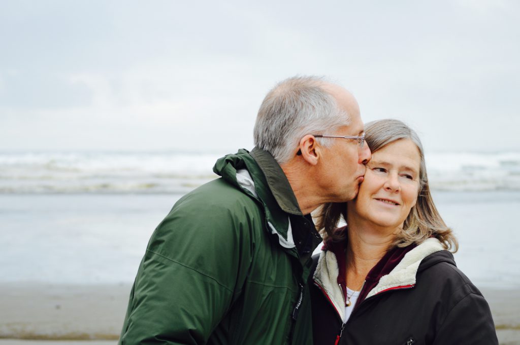 man en vrouw bejaard